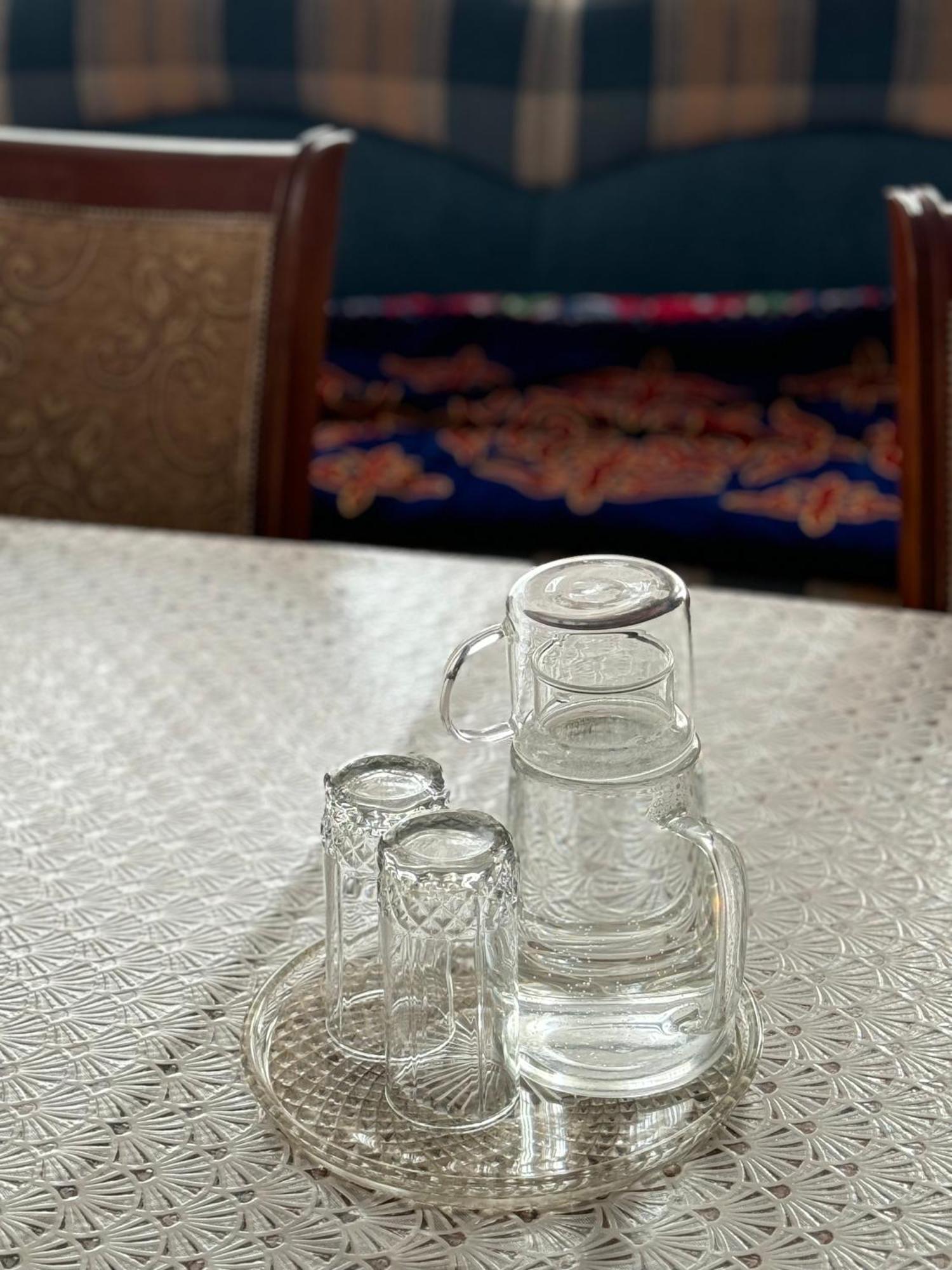 Дом 14 Bed and Breakfast Osh Buitenkant foto